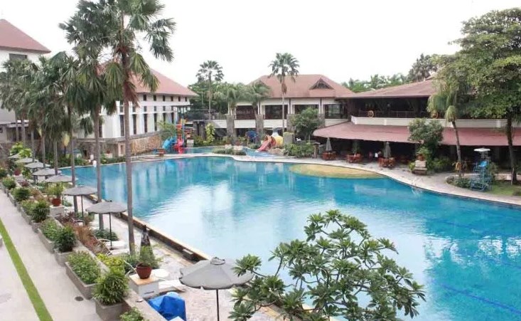 Kolam Renang di Bekasi Harapan Indah Club