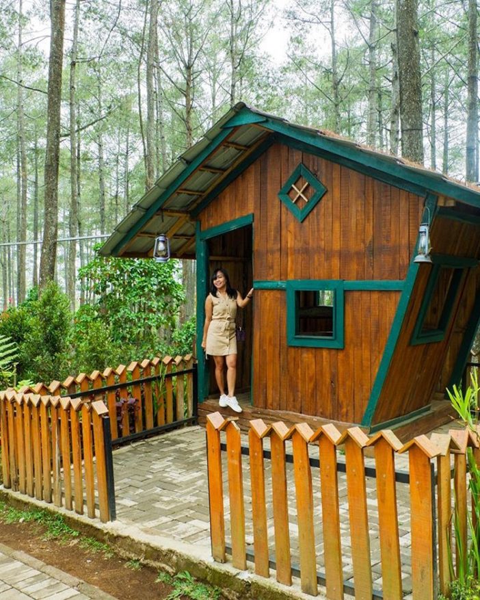 tempat wisata bandung Orchid Forest Cikole Lembang