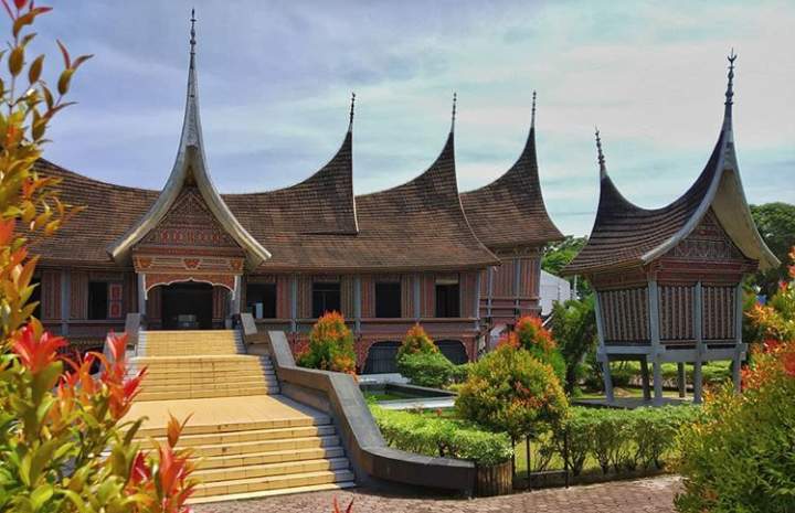 Museum Adityawarman di Padang