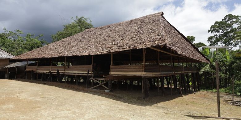 Keunikan Rumah Adat Baileo