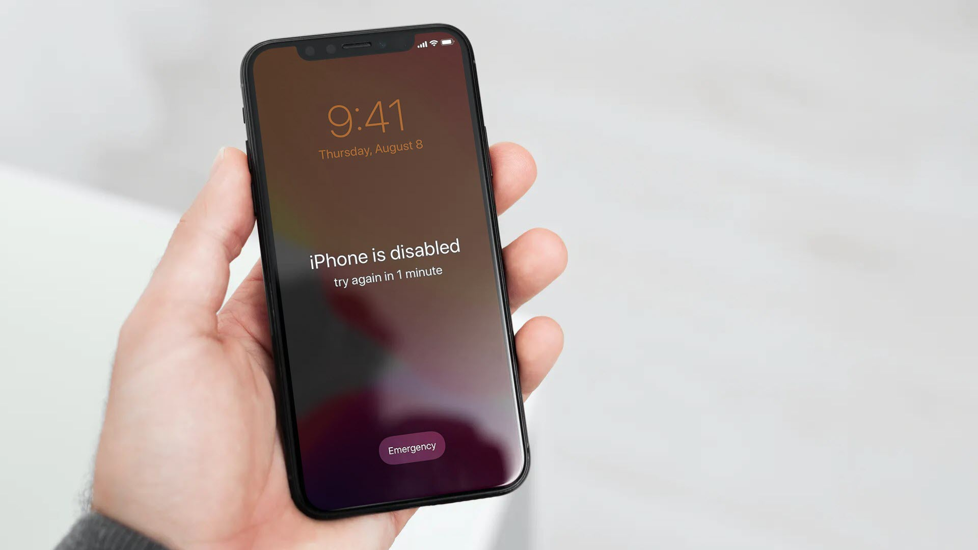 cara mengatasi iphone dinonaktifkan