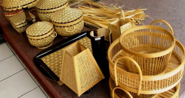 kerajinan dari anyaman bambu
