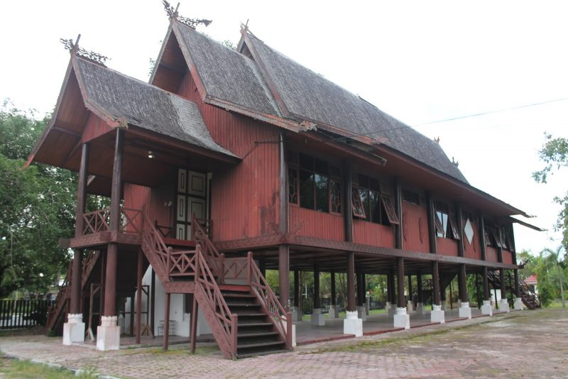 rumah adat sulawesi selatan