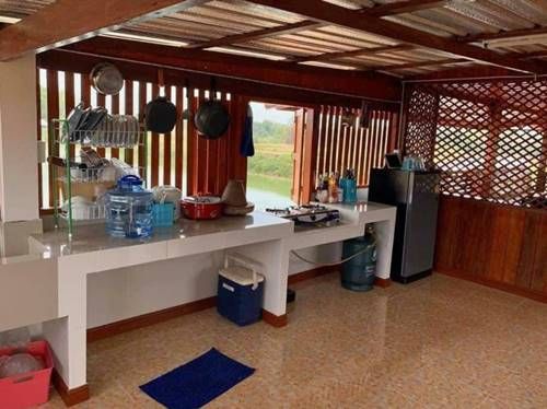 desain dapur di depan rumah