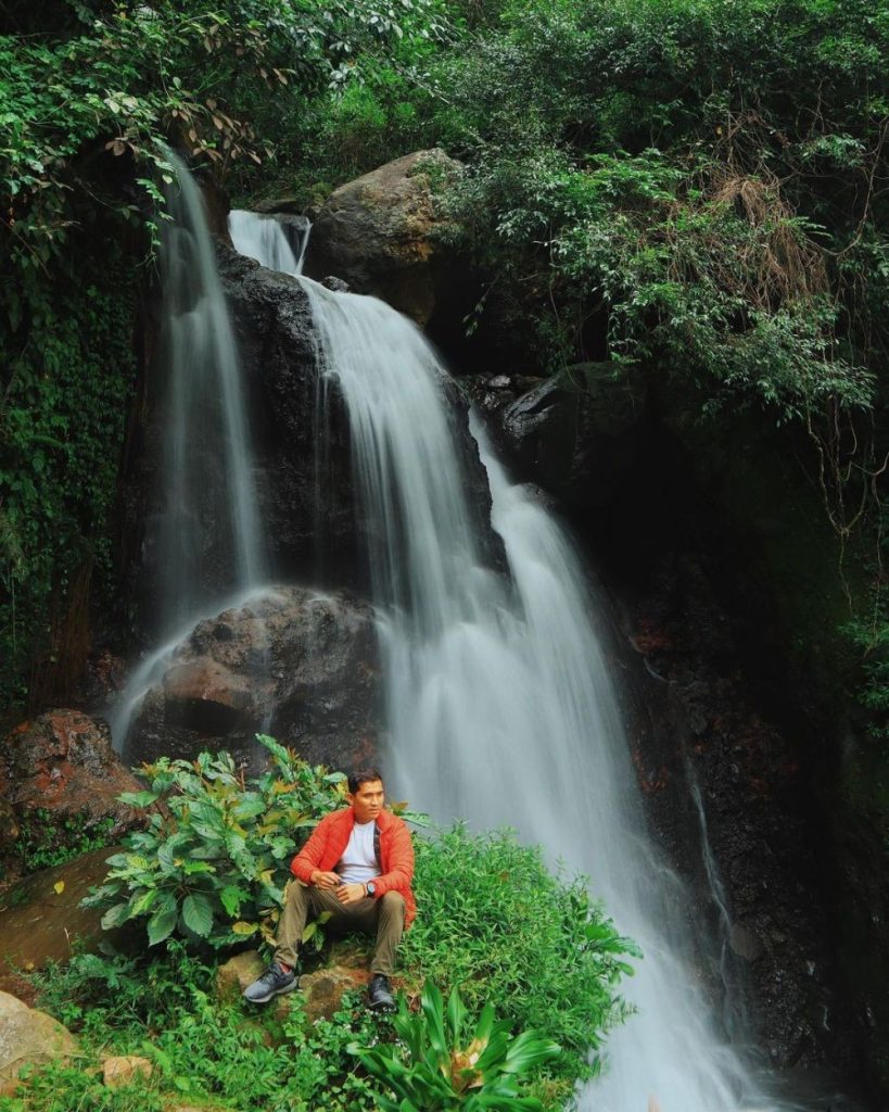 curug di Bogor Cipamingkis