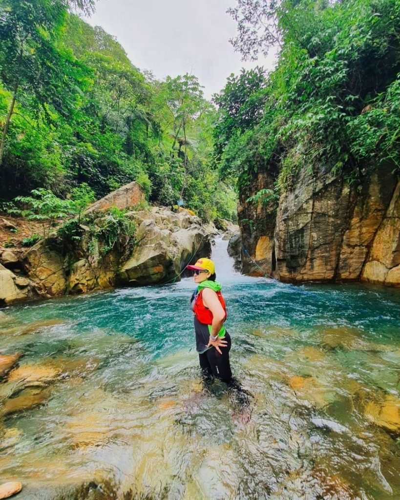 curug di Bogor Leuwi Lieuk