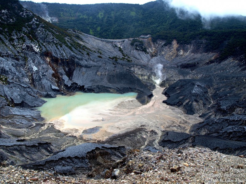 Review Gunung Tangkuban Perahu Bandung [Terlengkap]