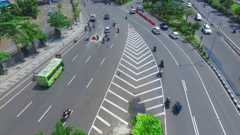 Punya Fungsi Berbeda Ini Jenis Marka Jalan Di Indon Vrogue Co